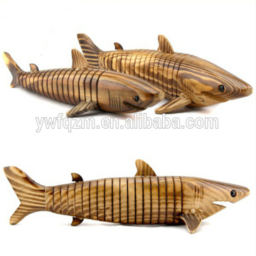 Artesanía en madera de madera personalizada artesanal tiburón vivo